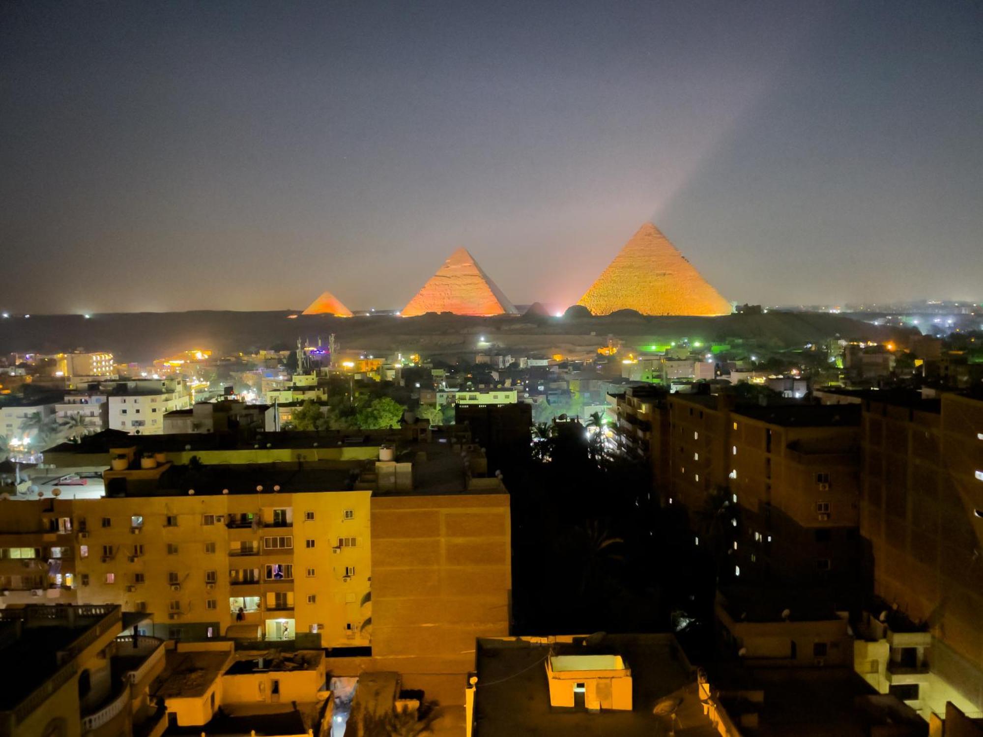 Jumeirah Pyramids View Inn Kafret el-Gabal Exteriér fotografie